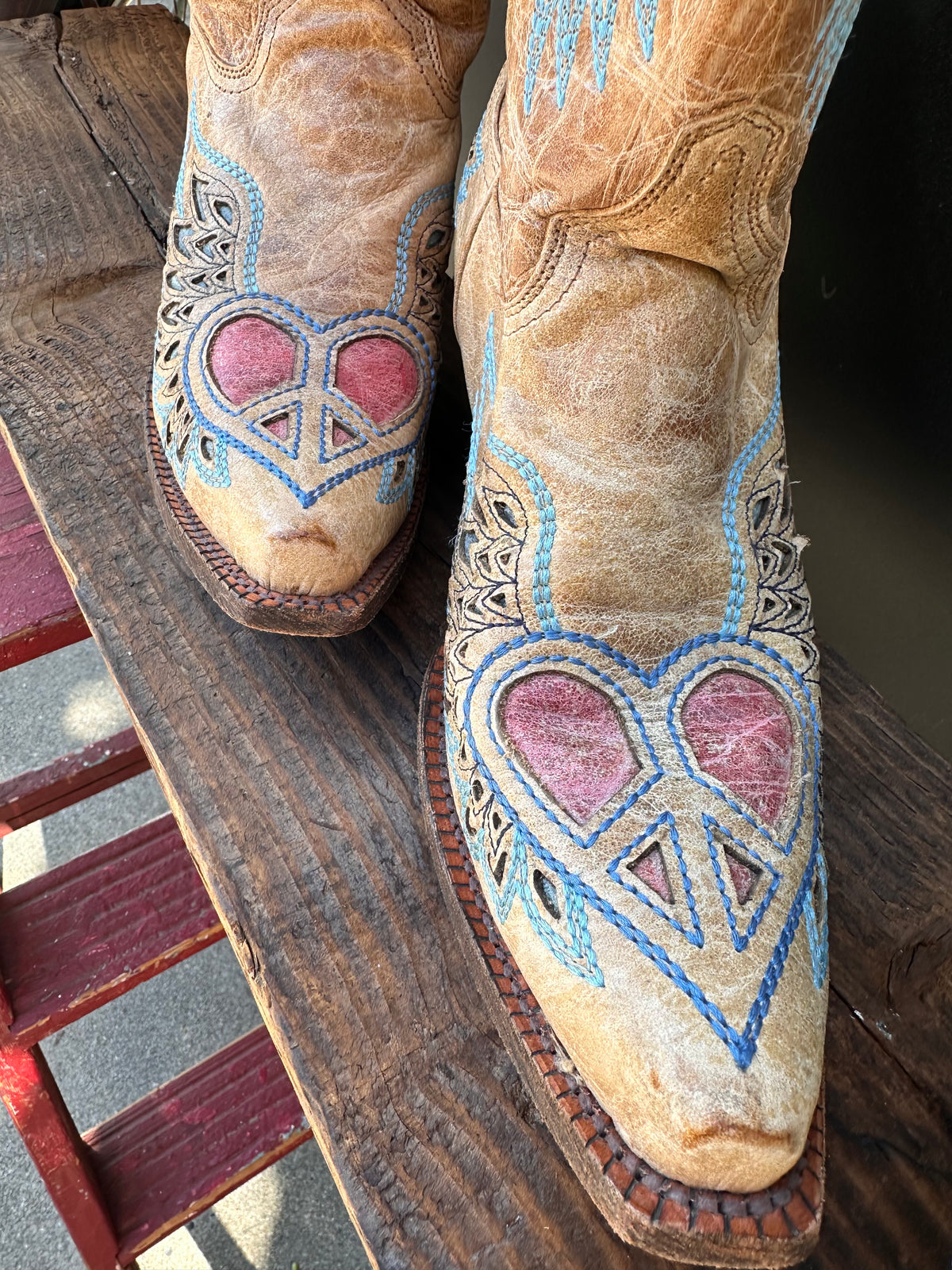 Resale Deals Corral Heart Angel Wing Cowgirl Boots-Snip Toe Size 9.5 #1935