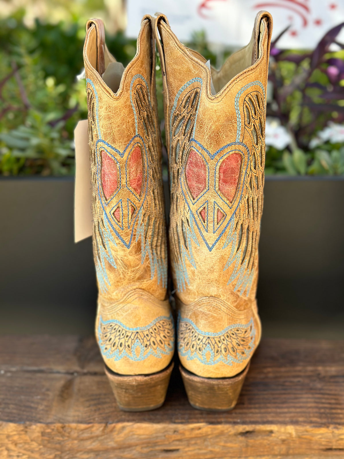 Resale Deals Corral Heart Angel Wing Cowgirl Boots-Snip Toe Size 9.5 #1935