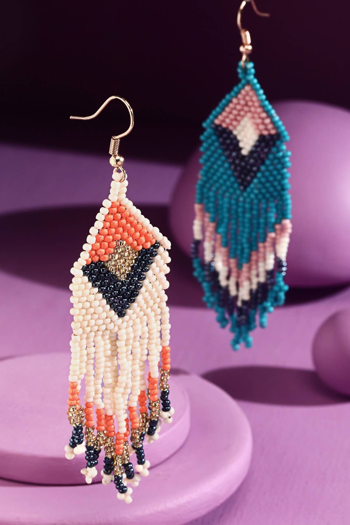 Seed bead Chevron Wide Fringe Dope Earring : IVORY(GDMPH)