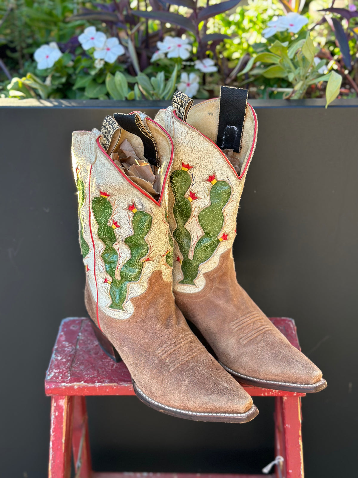 Resale Deals Justin Vintage Parchment Cactus Inlay Suede Mid calf Cowboy Western Boots Size 8B