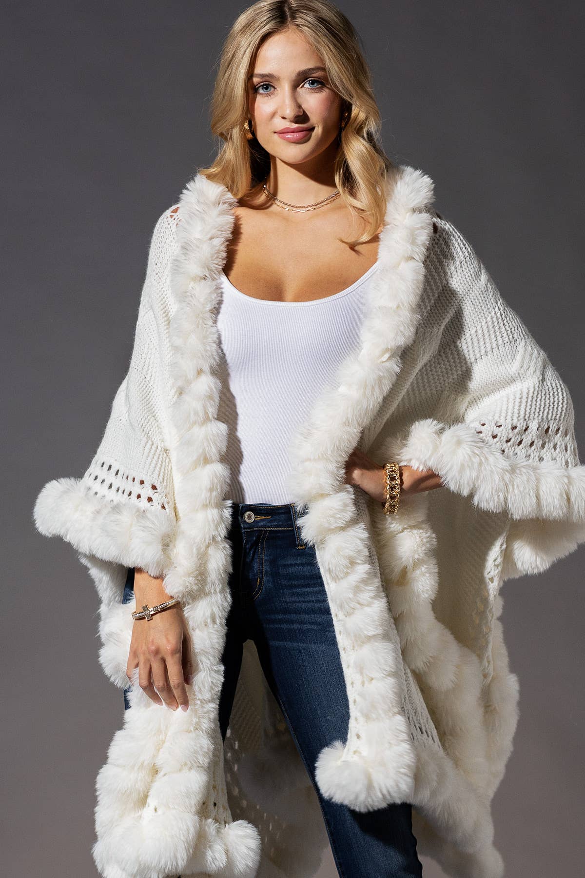 Woven Cape with Faux Fur Accent Trim: IVORY(IV)